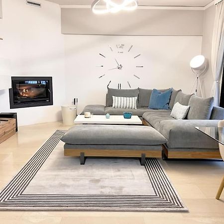 2 Bedroom Family Apartment II Салоники Экстерьер фото