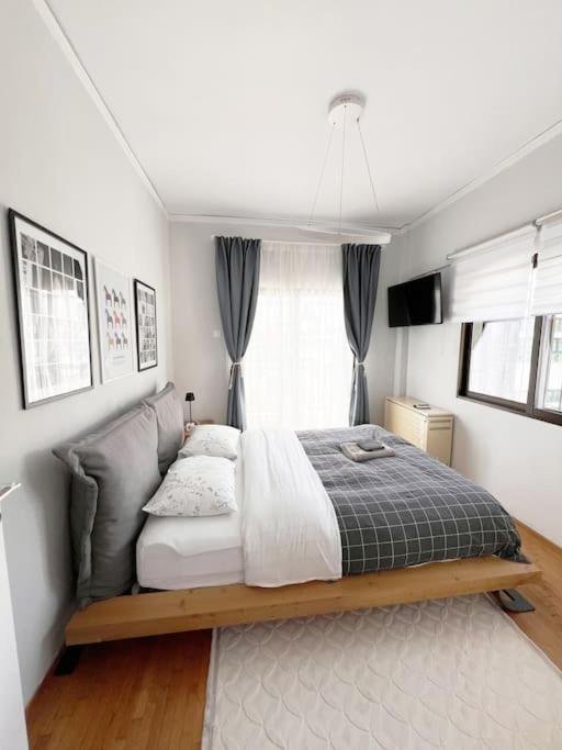 2 Bedroom Family Apartment II Салоники Экстерьер фото